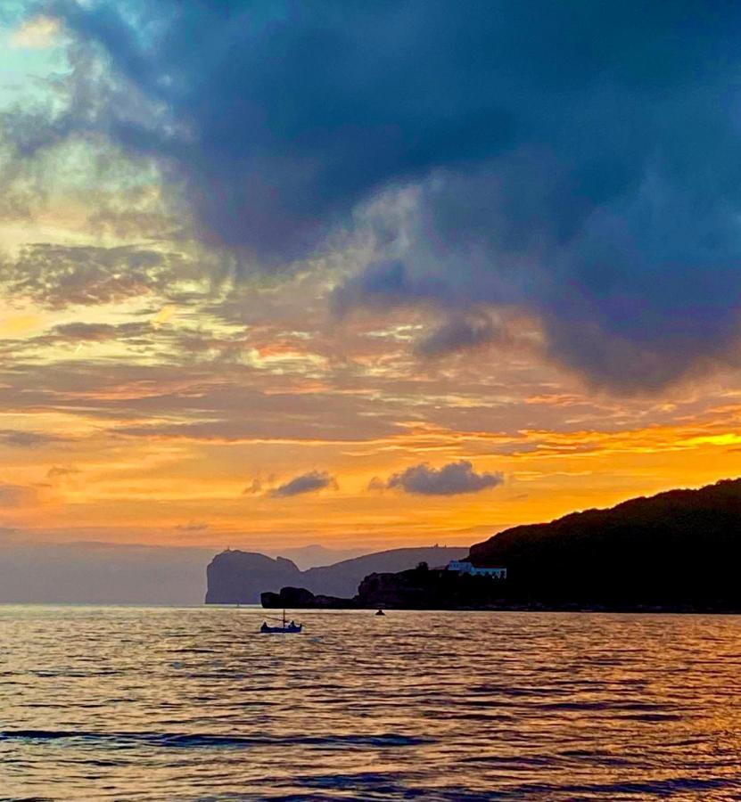 Casa Comoda A Due Passi Dal Lungomare Alghero Dış mekan fotoğraf